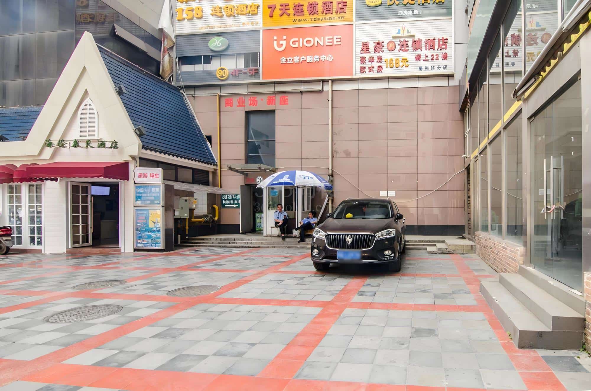 入口